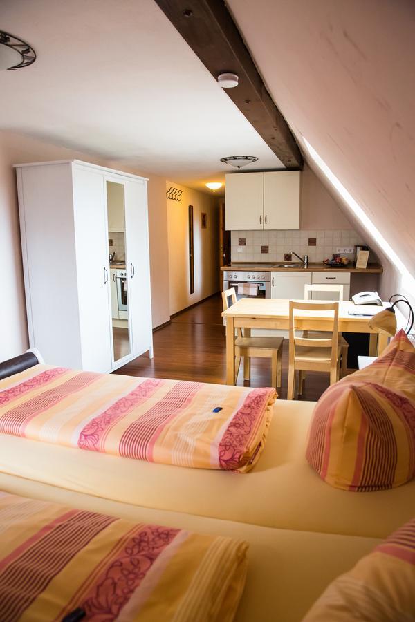 Landhotel Im Hexenwinkel Wiernsheim Kültér fotó